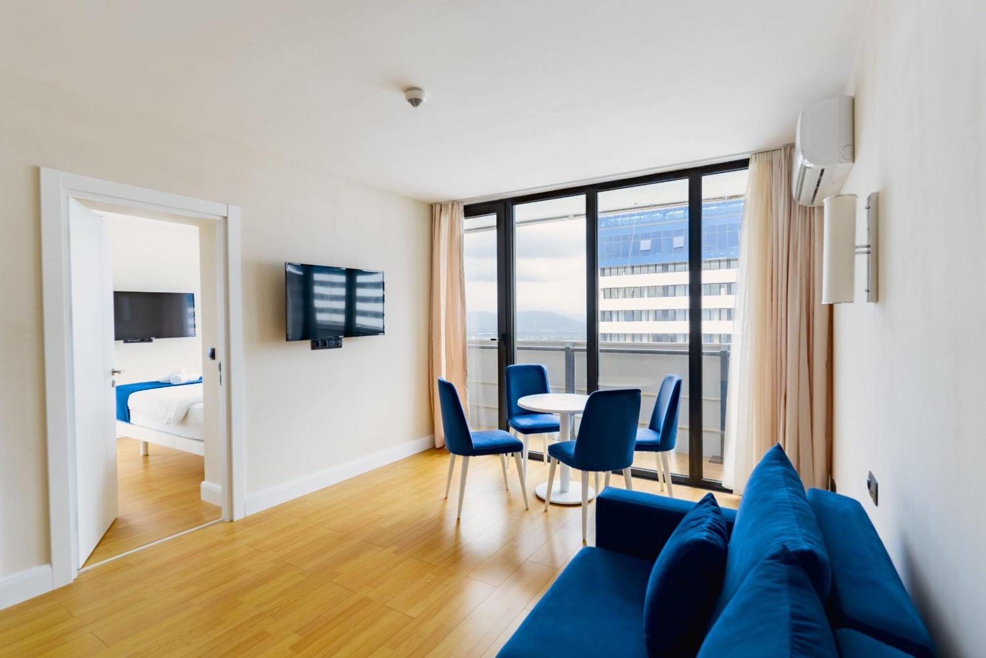 Orbi Twin Towers Aparthotel With Sea View Batumi Exterior photo